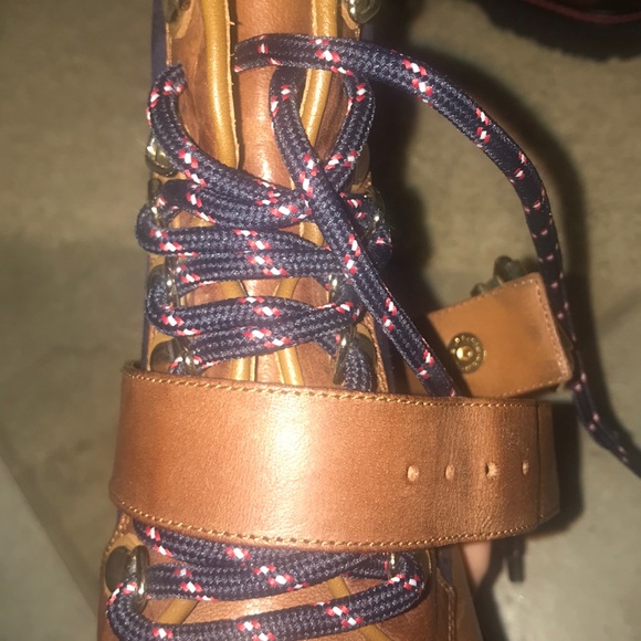 Authentic BURBERRY Boots. Worn twice. Like new. - Picture 10 of 15